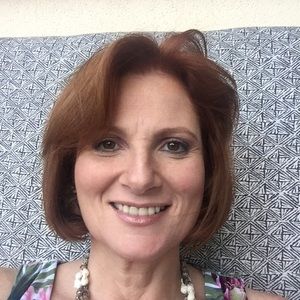 Meet your Posher, Dominique